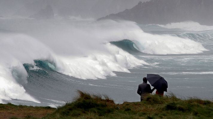 El tiempo - Precipitaciones localmente fuertes o persistentes en las mitades oeste de Galicia y de Canarias