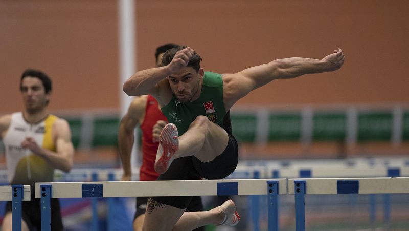 Vicente Docavo, del triple a las vallas