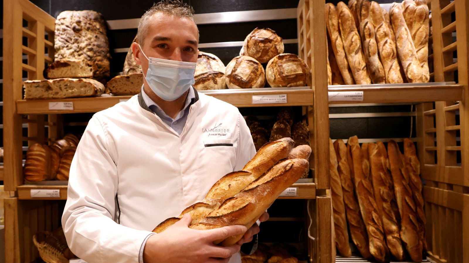 Francia pedirá oficialmente que la "baguette" sea declarada patrimonio mundial por la Unesco. | Ver