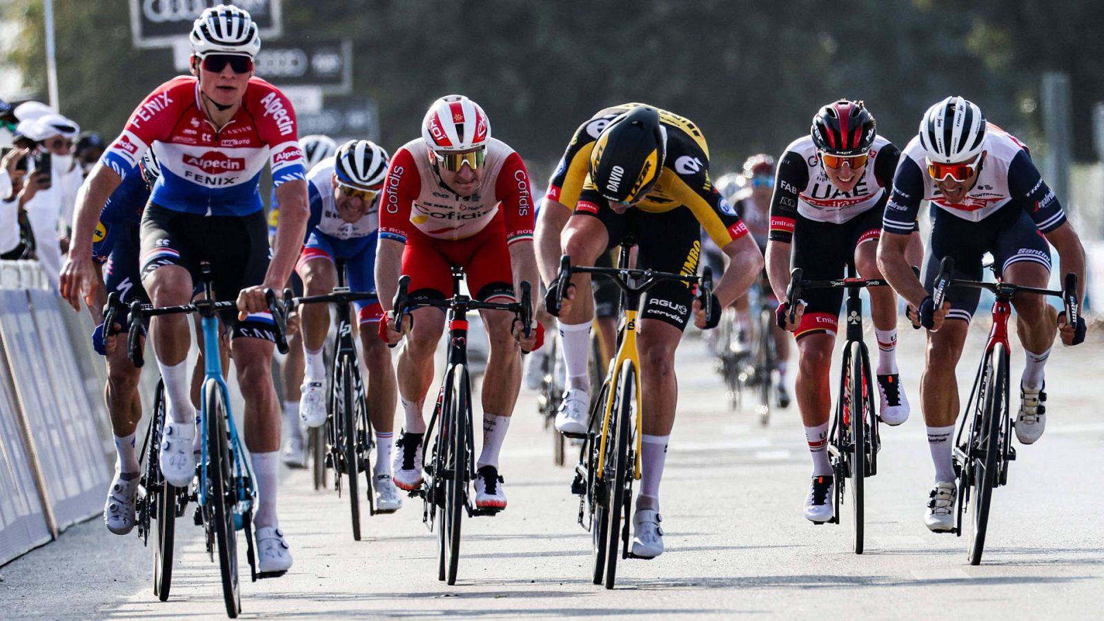 Aislado el Alpecin por coronavirus en el Tour de los Emiratos | Ver