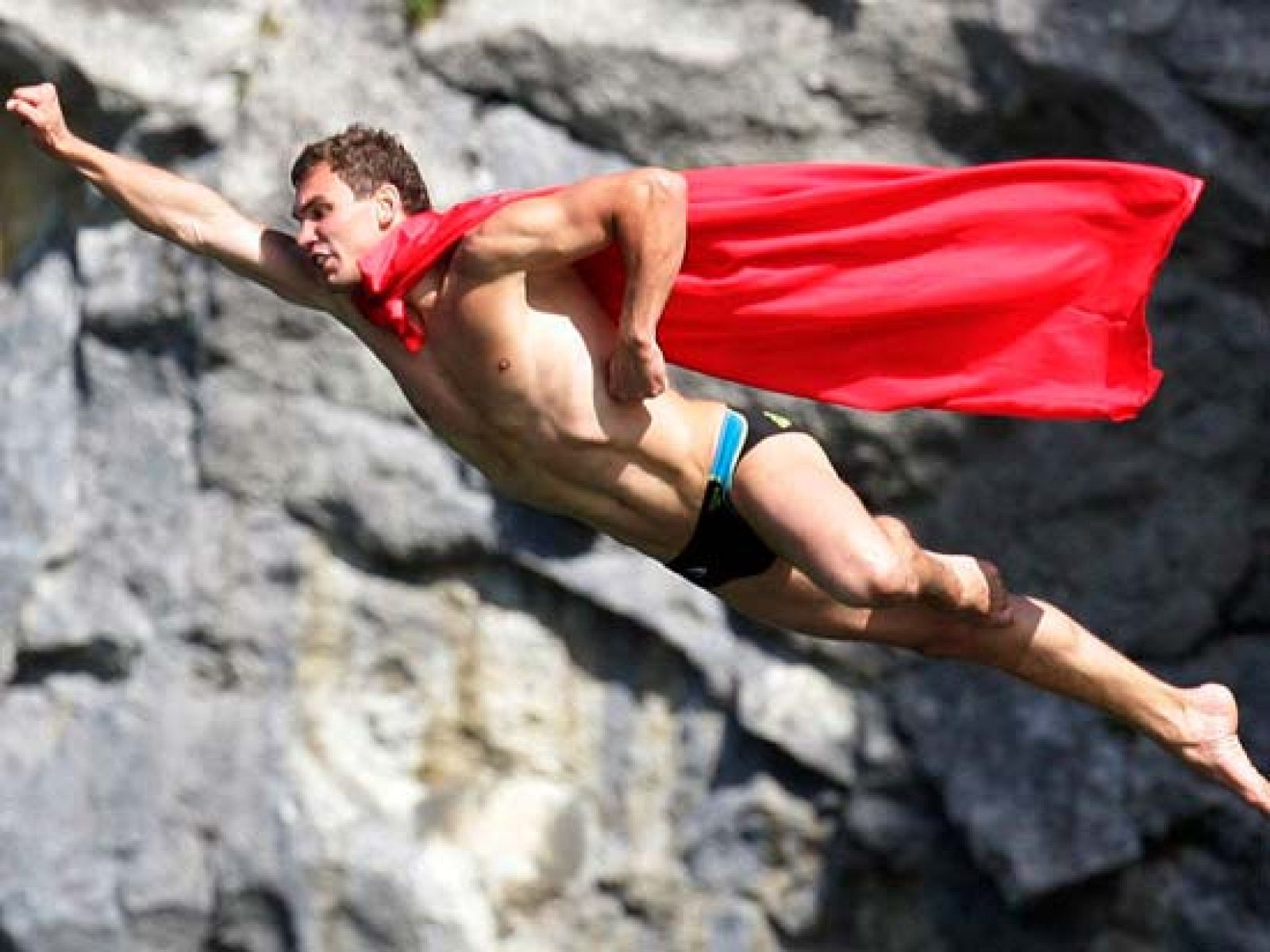 Saltos sobre un lago de ensueño | Ver