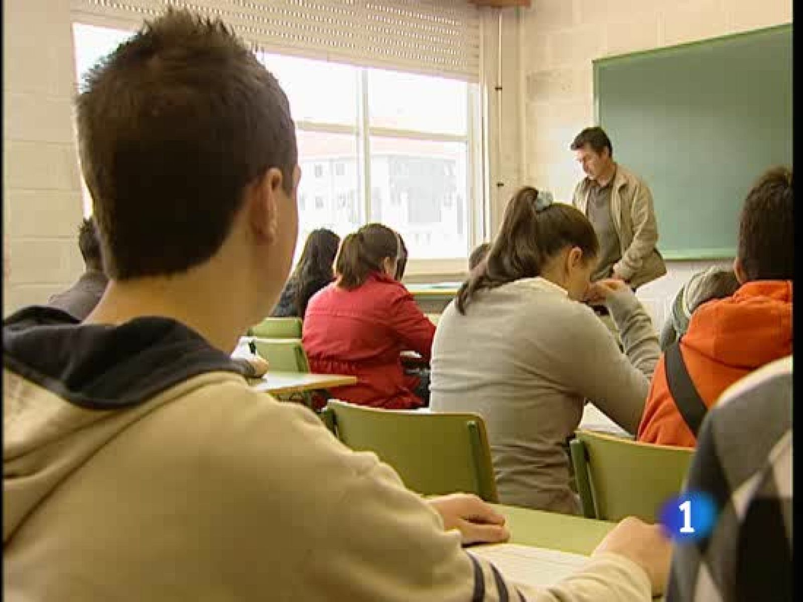 Este curso se han matriculado 52.000 jóvenes más en Bachillerato y Formación Profesional | Ver