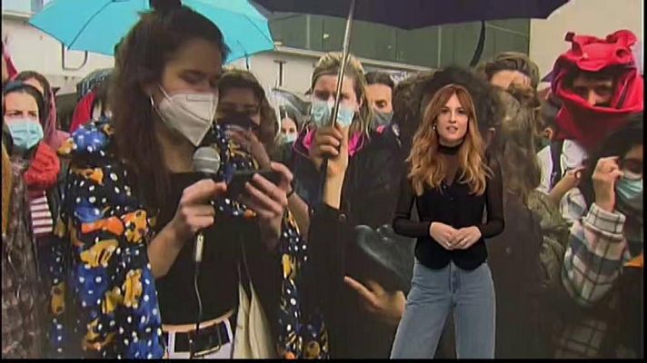 En Línia - Els abusos a l'Institut del Teatre, el formatge i domòtica