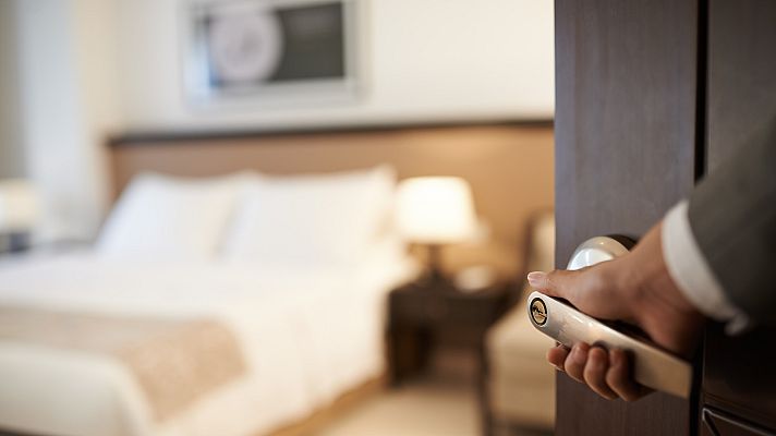 Telediario 1 - Los interrograntes del sector turístico para Semana Santa