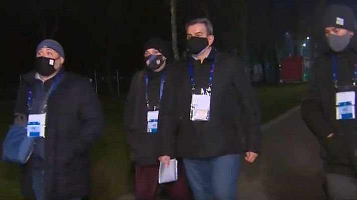 Telediario 1 - Los cuatro elegidos que apoyaron al Atlético en Bucarest