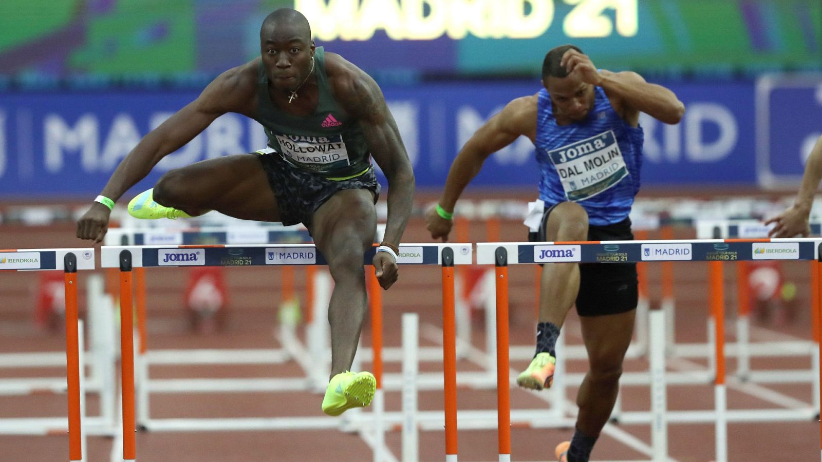 Grant Holloway bate el récord de 60 vallas en Madrid | Ver