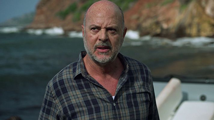 La caza - Ángel acorrala a Llorenç