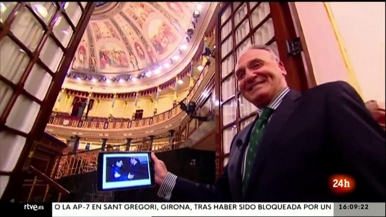 Parlamento - El reportaje - 23F en el hemiciclo: el ujier que lo vio todo - 27/02/2021