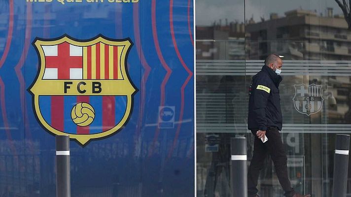 Informativo 24h - Bartomeu y otros dos exdirectivos del FC Barcelona, detenidos por el 'Barçagate'