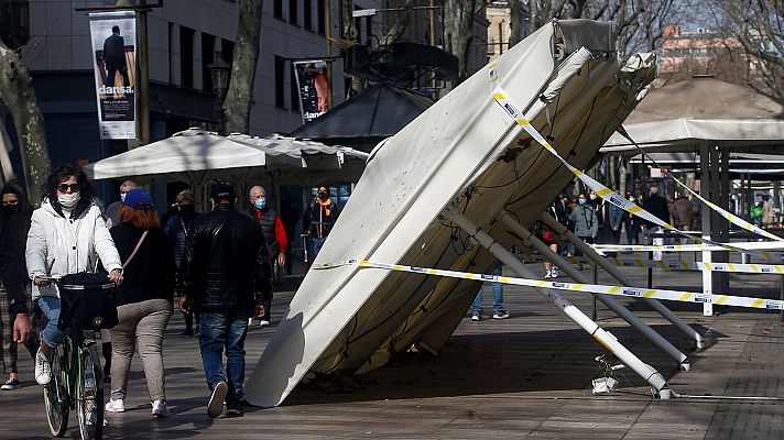 Telediario 1 - Sindicatos policiales y empresarios de Cataluña piden contundencia a los políticos contra los disturbios