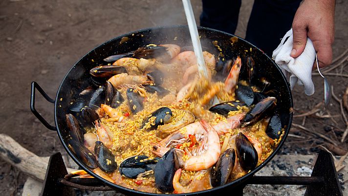 Expedición culinaria. Cocinar con fuego - Ollas y sartenes