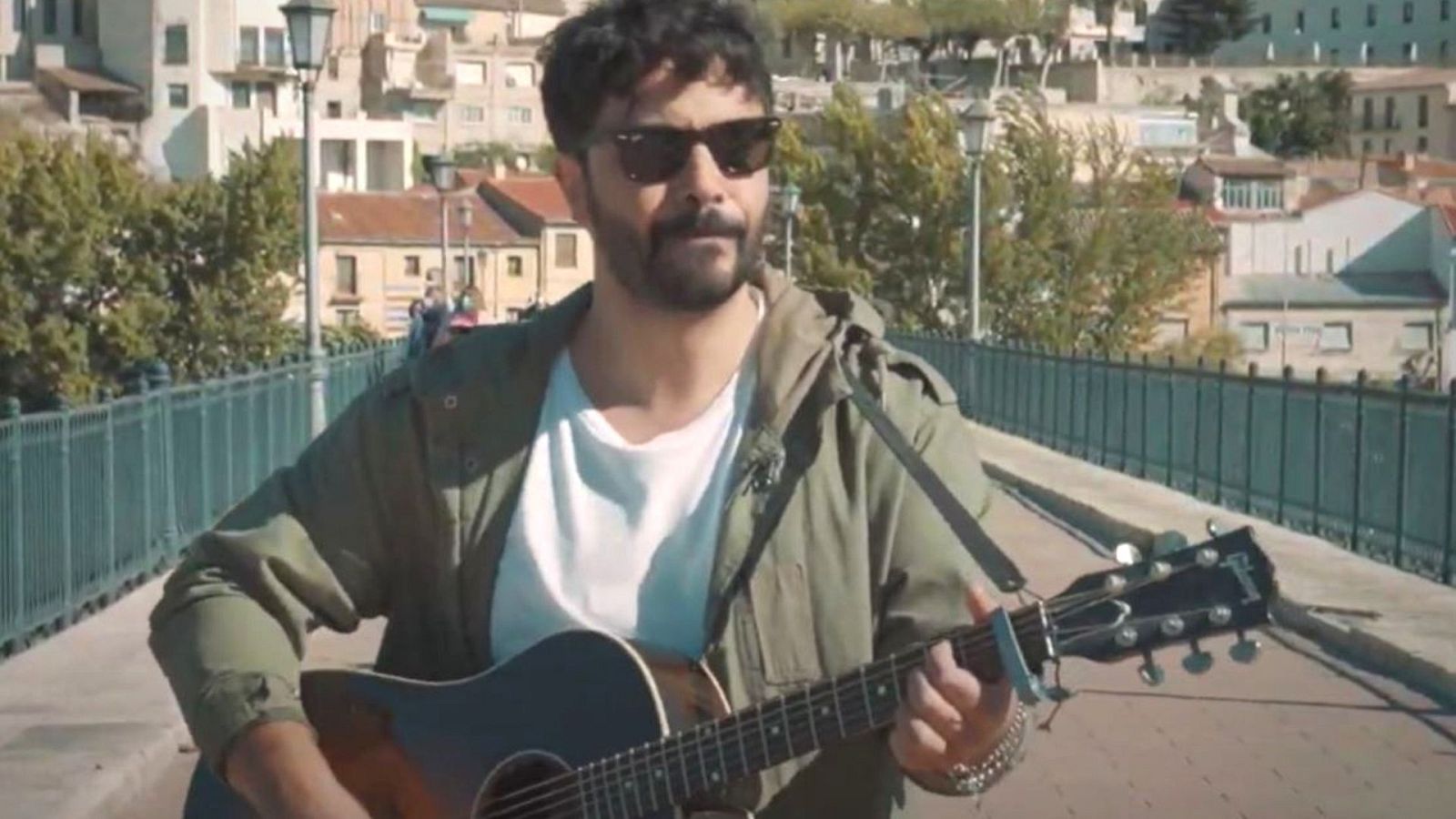 Un país para escucharla | Jorge Marazu "Abrazame"