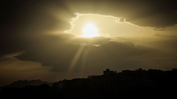 El tiempo - Intervalos de viento fuerte en el litoral de Andalucía oriental