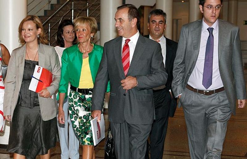 El PSOE pronostica un curso político "duro" y "complejo" marcado por la crisis | Ver