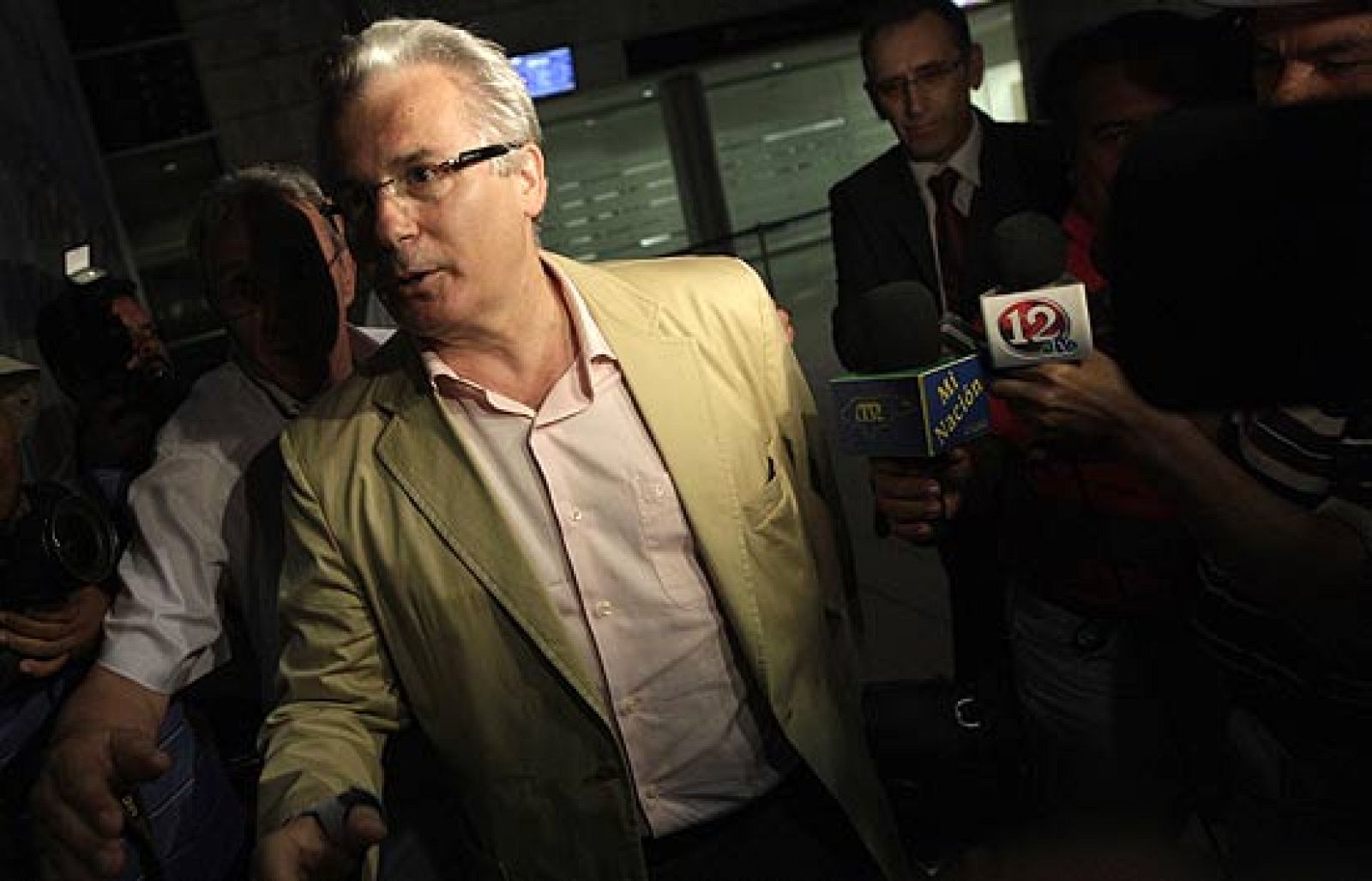 Garzón declara ante el Supremo por prevaricación en la causa del franquismo | Ver