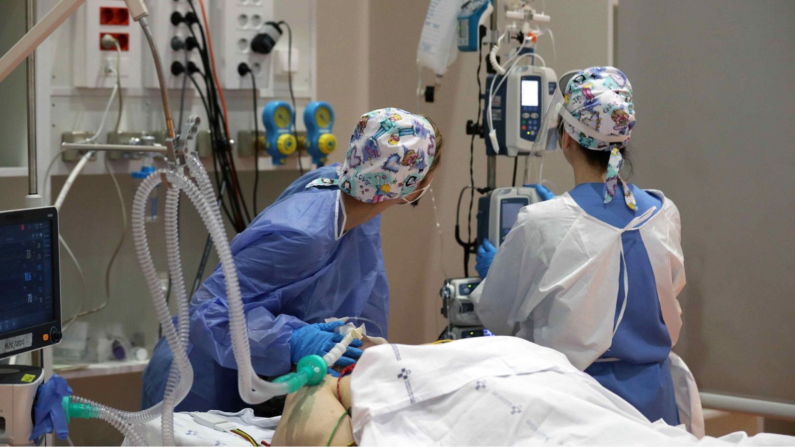 Darias pide prudencia para cumplir con el verdadero objetivo: "Salvar vidas, no salvar semanas"