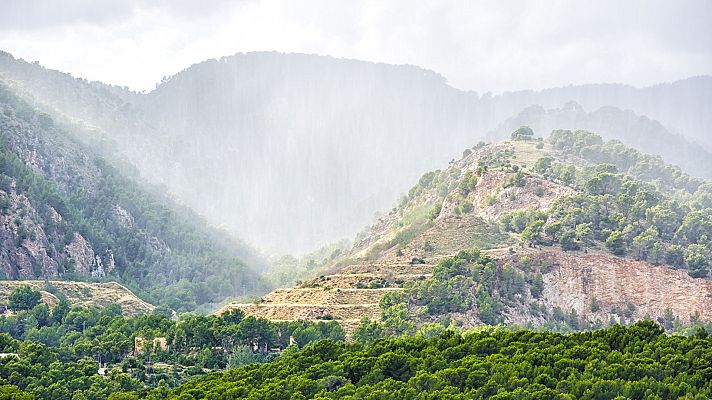 El tiempo - Lluvias dispersas en amplias zonas de la Península y en Baleares