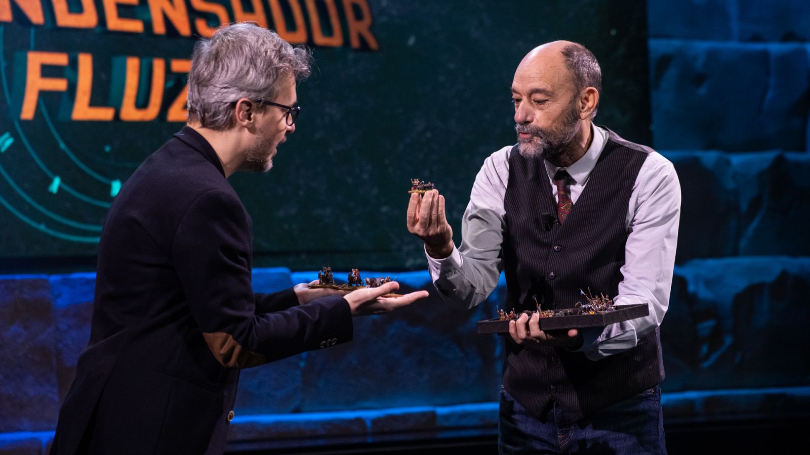 El condensador de fluzo - ¡Volando voy, volando vengo! O la movilidad en el ser humano - ver ahora