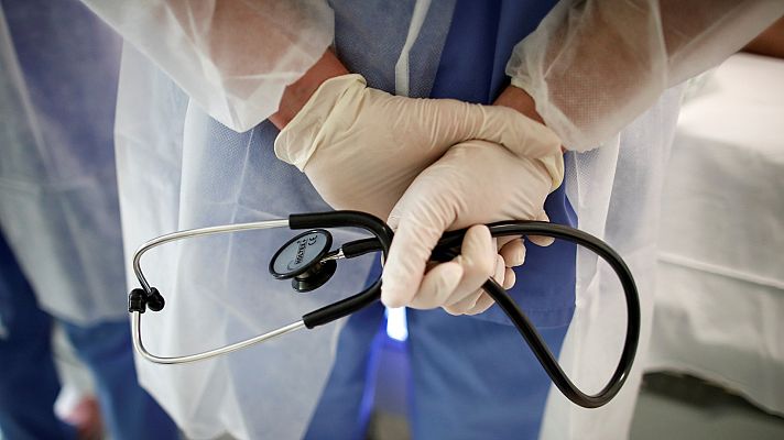 Informativo 24h - El personal médico de Francia se muestra reticente a vacunarse contra el coronavirus
