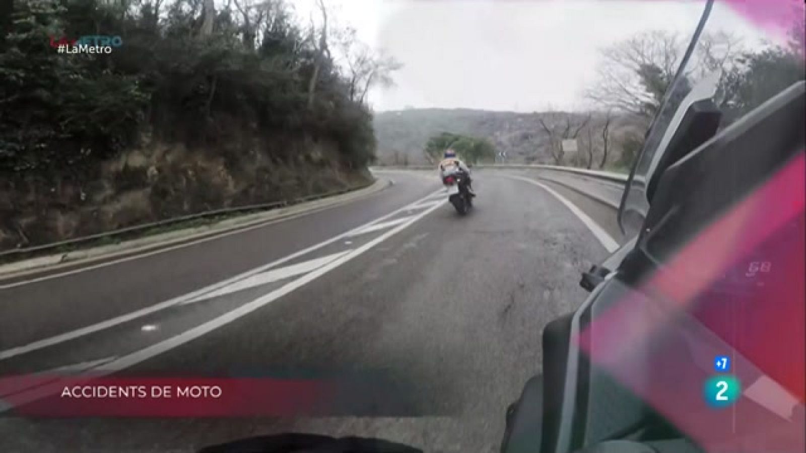 Accidents de moto, Habitatges cooperatius i Calçots a taula a La Metro