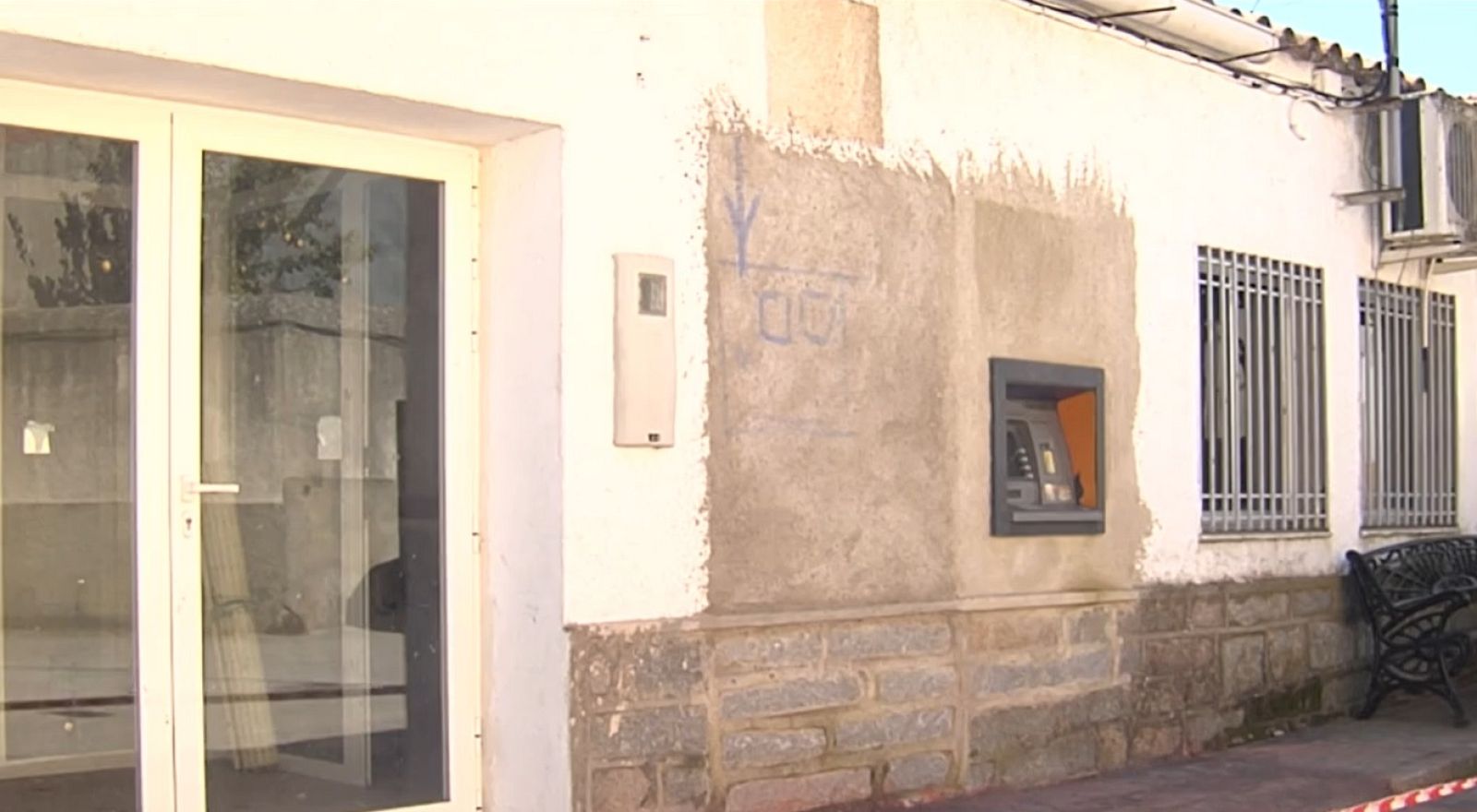 Los pueblos, grandes afectados por el cierre de más de 1.000 sucursales bancarias | Ver