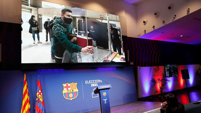 Leo Messi vota en las elecciones del Barcelona