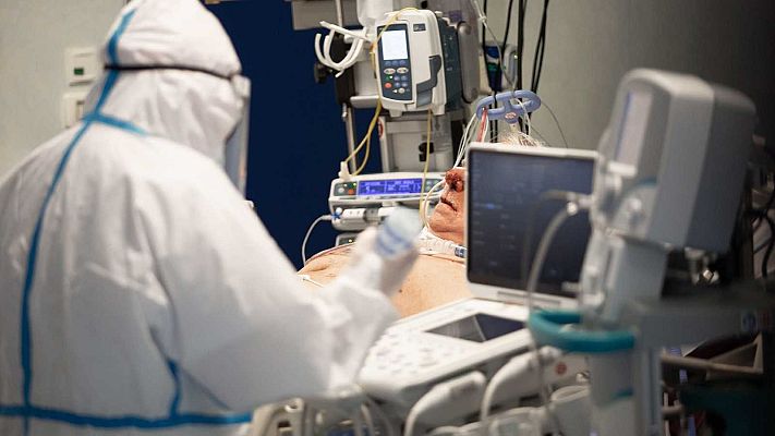 Telediario 1 - Italia supera la barrera de los 100.000 muertos mientras los contagios continúan en ascenso