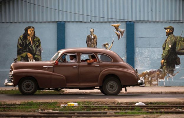  - Más taxis particulares en Cuba