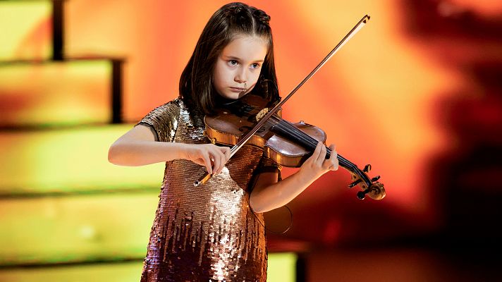 Prodigios - Odile conquista tocando el violín