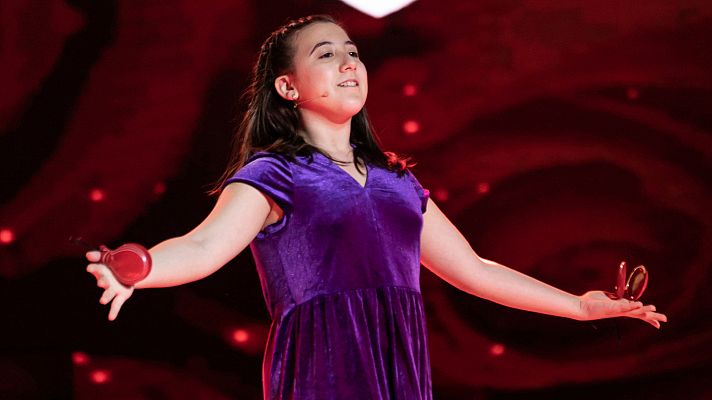 Prodigios - María sorprende al jurado con sus castañuelas