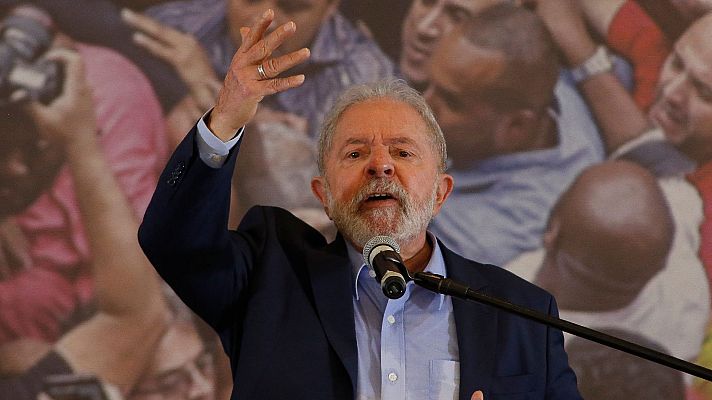 Telediario 1 - Lula reaparece defendiendo su inocencia y criticando a Bolsonaro