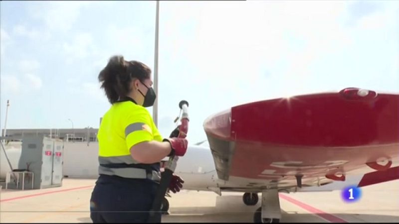 50% de mujeres en el aeropuerto de Castellón