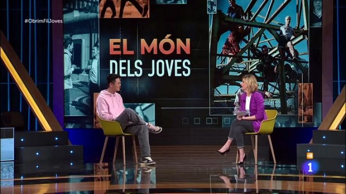 Obrim fil - Long Li Xue, jove i tiktoker