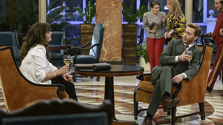 Cuéntame cómo pasó - Toni Alcántatra juega con fuego en su viaje a Sevilla