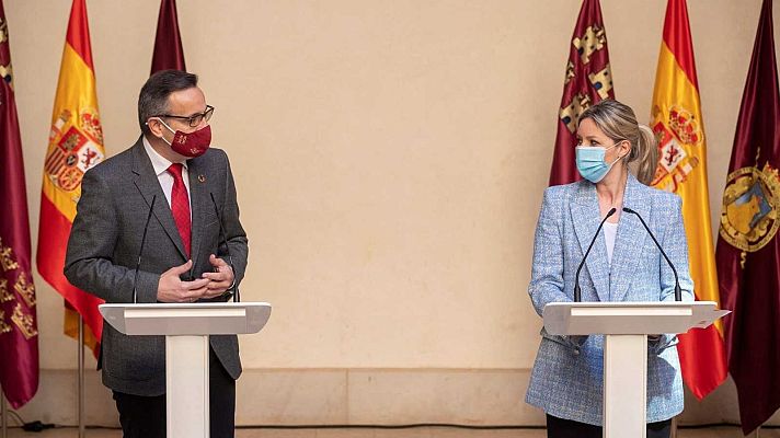 Telediario 1 - PSOE y Cs acusan al PP de "comprar" a tres diputados de la fomación naranja para frustrar la moción de censura en Murcia