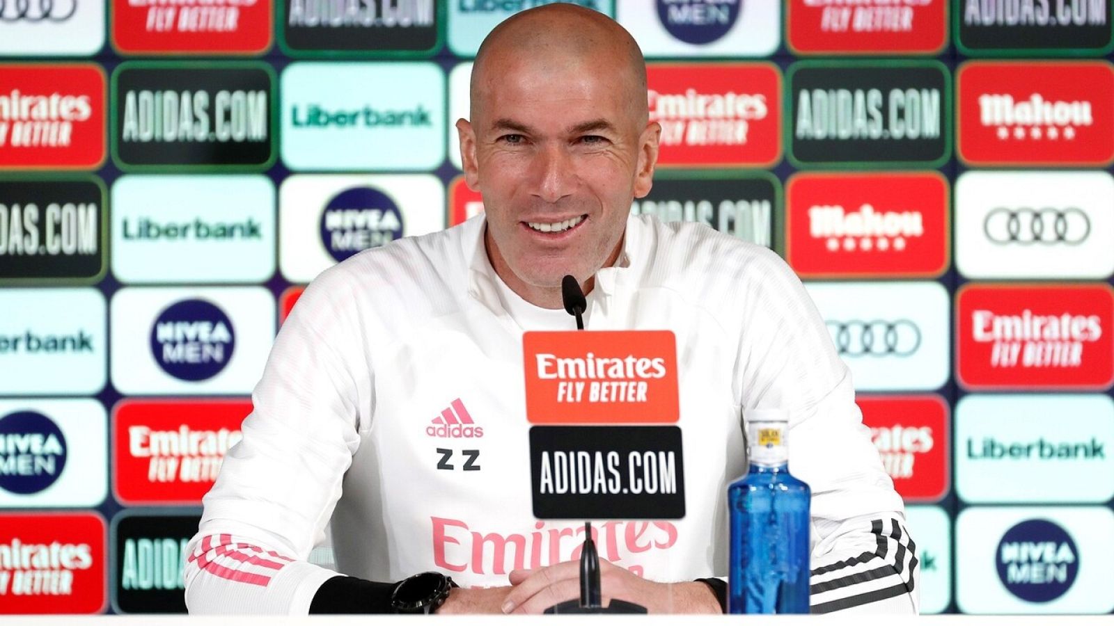 Zidane: "Queremos que Ramos se quede en el Madrid" | Ver