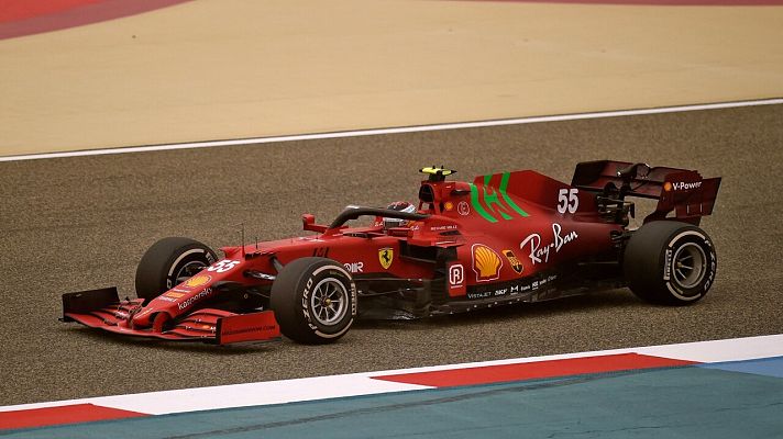 Telediario 1 - Carlos Sainz ya pone a rodar su Ferrari en Baréin y Alonso lo hará mañana