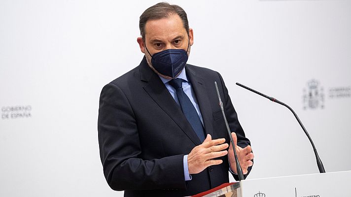 Informativo 24h - Ábalos critica la "compra de políticos" en Murcia y recuerda que ellos "ya ganaron en la urnas"