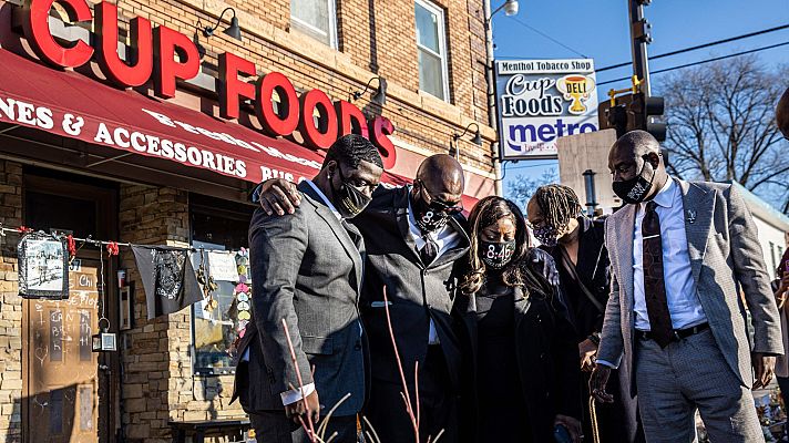 Telediario 1 - Mineápolis pagará 27 millones de dólares a la familia de George Floyd, el mayor acuerdo extrajudicial por un delito de racismo en EE.UU.