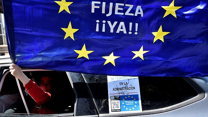 Informativo 24h - Caravanas de coches en más de treinta ciudades de España contra los abusos en la temporalidad de los contratos interinos