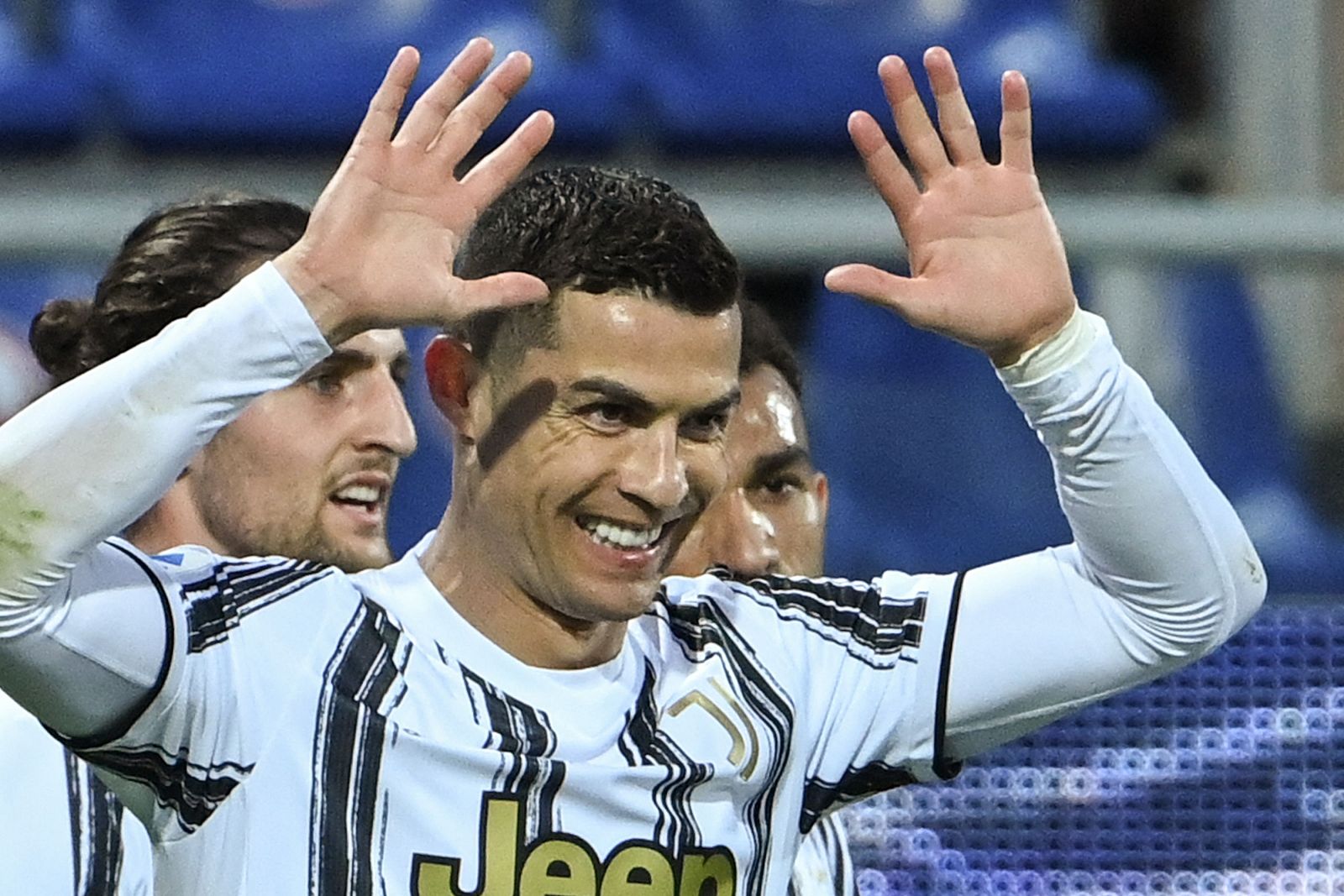 Cristiano Ronaldo acalla las críticas con un 'hat-trick' | Ver