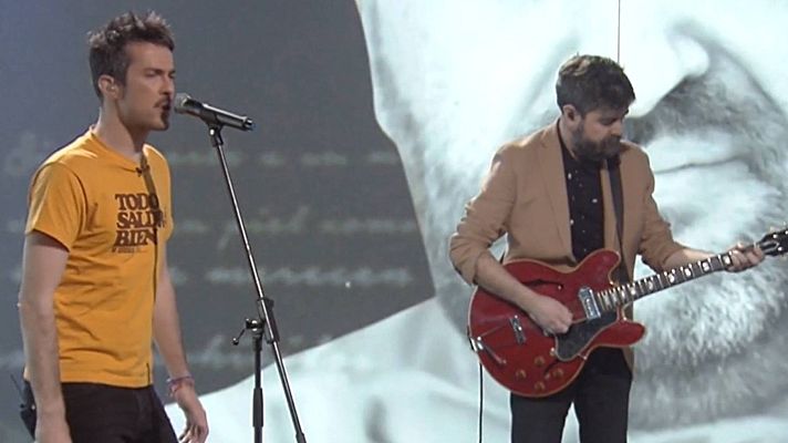 Telediario 1 - Vetusta Morla intepreta "Los abrazos prohibidos" en el Telediario