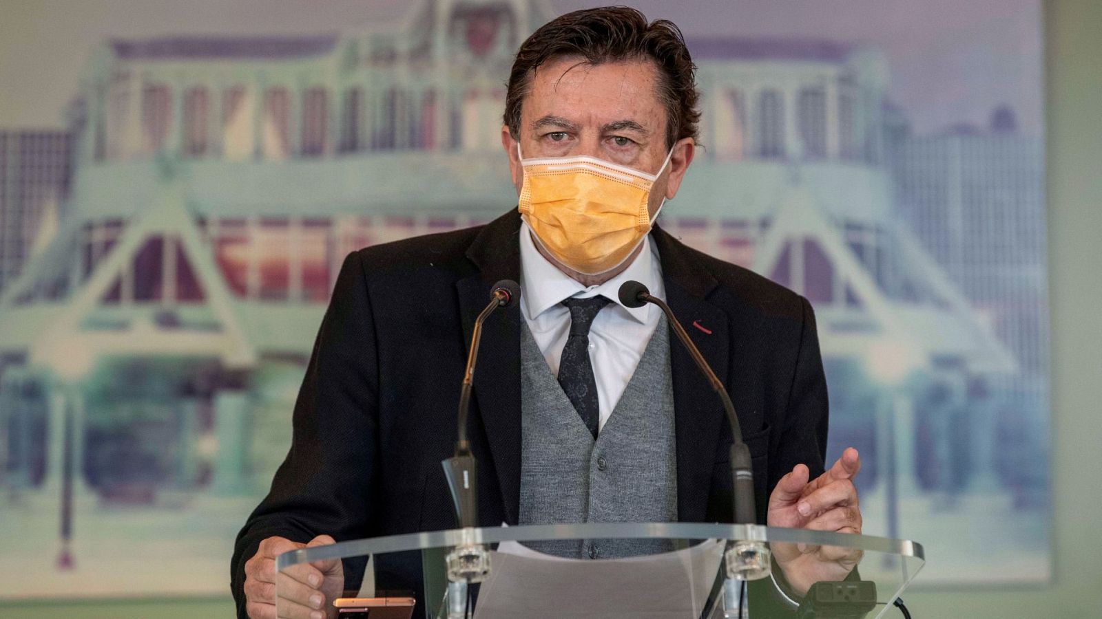 El portavoz de Cs Murcia cree que encontrarán "gente con dignidad" que vote a favor de la moción de censura