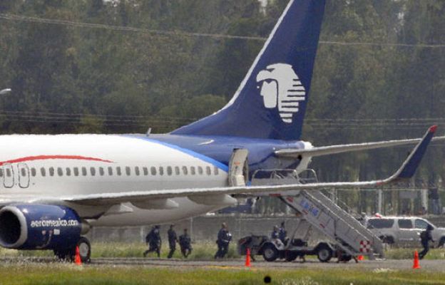 La 2 Noticias - Detenido por secuestro de un avión