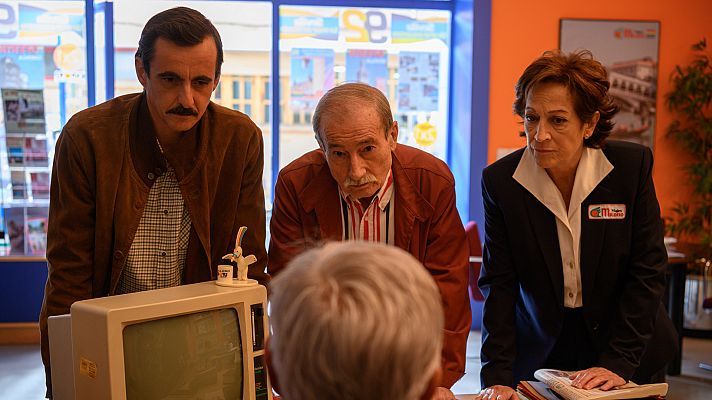 Cuéntame cómo pasó - Santos, Casandra y Ramón plantan cara a Antonio