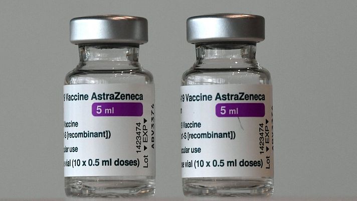 Telediario 1 - España retomará la vacunación con AstraZeneca tras el visto bueno de la EMA