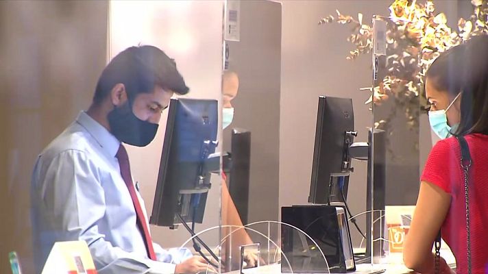 Telediario 1 - Movilidad comarcal en Cataluña solo para burbujas de convivencia