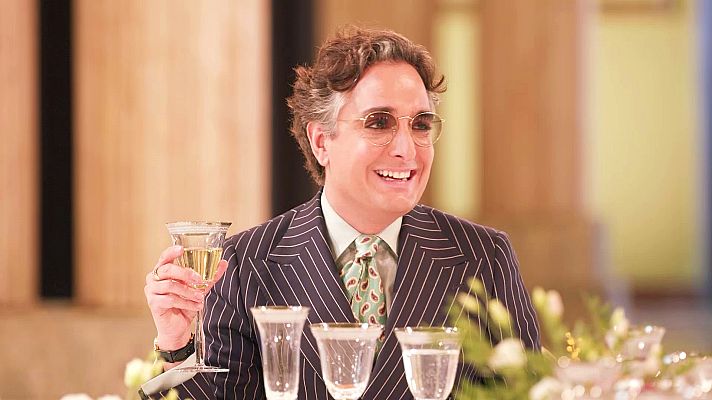 Dos parejas y un destino - Josie, el anfitrion más rasé de 'Dos parejas y un destino'