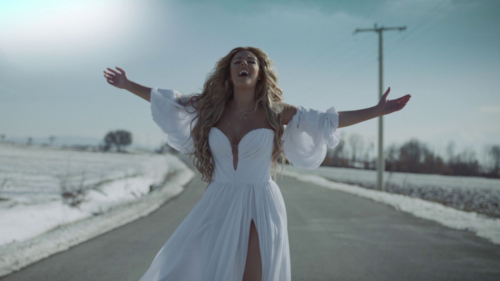 Eurovisión 2021 - Anxhela Peristeri, de Albania - "Karma" (Videoclip oficial)