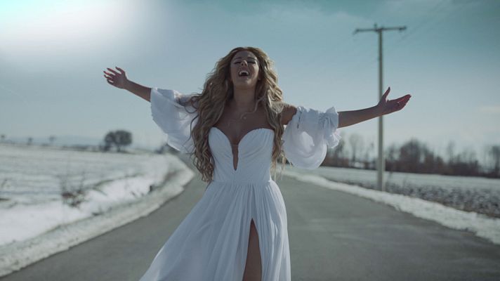 Eurovisión - "Karma", de Anxhela Peristeri (Albania)